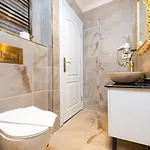 Hotel Begonville Corner *