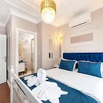 Begonville Corner Hotel *