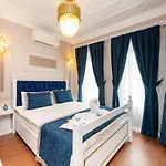 Begonville Corner Hotel