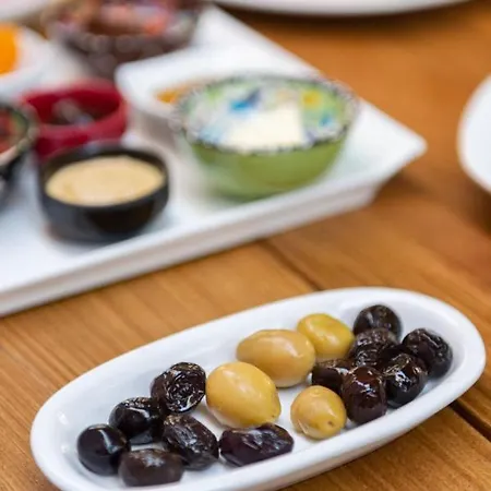 Ξενοδοχείο Begonville Corner *