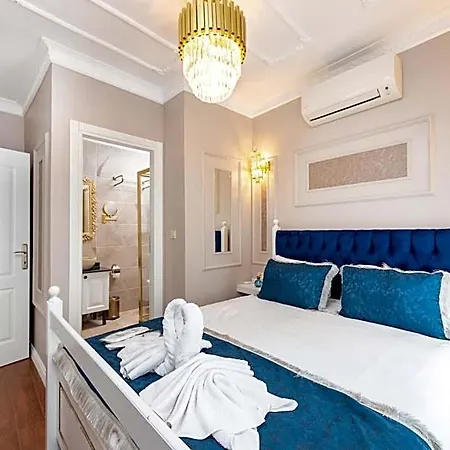 Begonville Corner * Istanbul