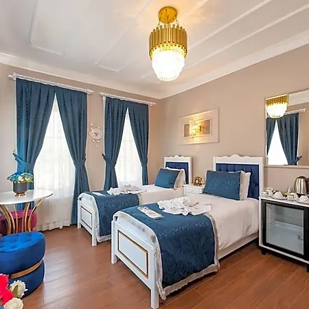 Begonville Corner Hotel