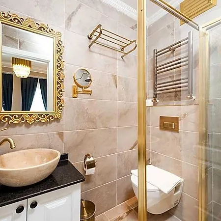 Begonville Corner * Istanbul